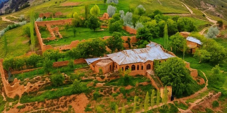 Birmoghlasht Summer Fort photo 2