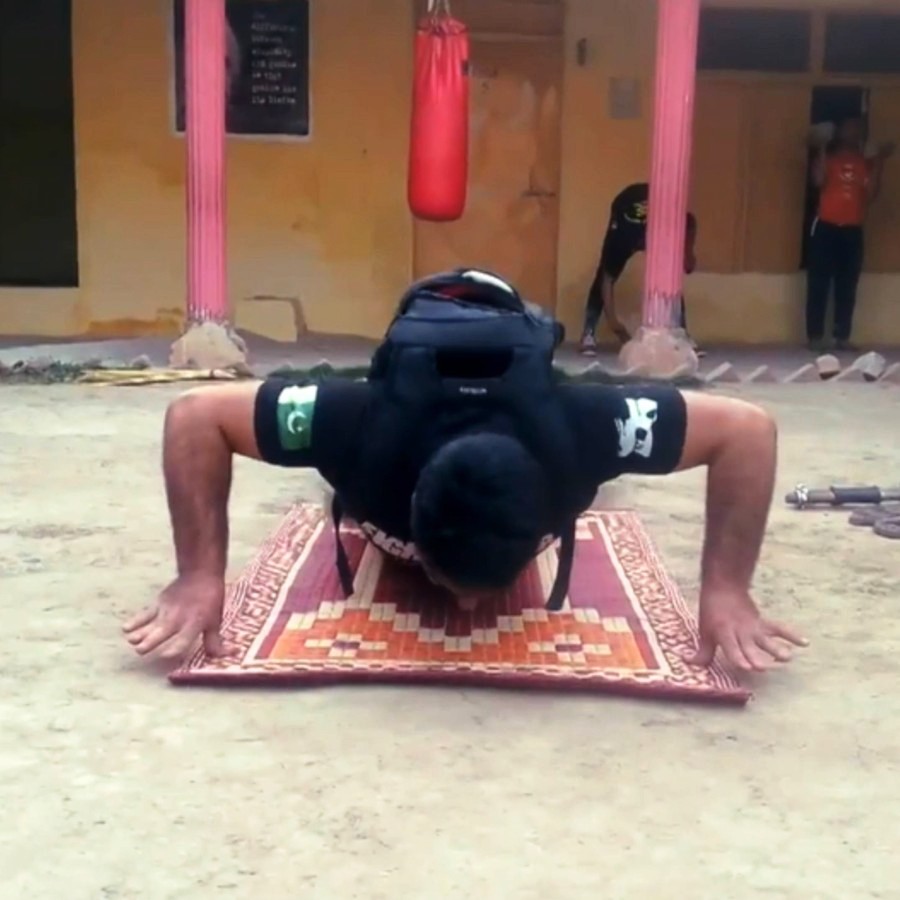 Most Two-Finger Push-Ups in One Minute