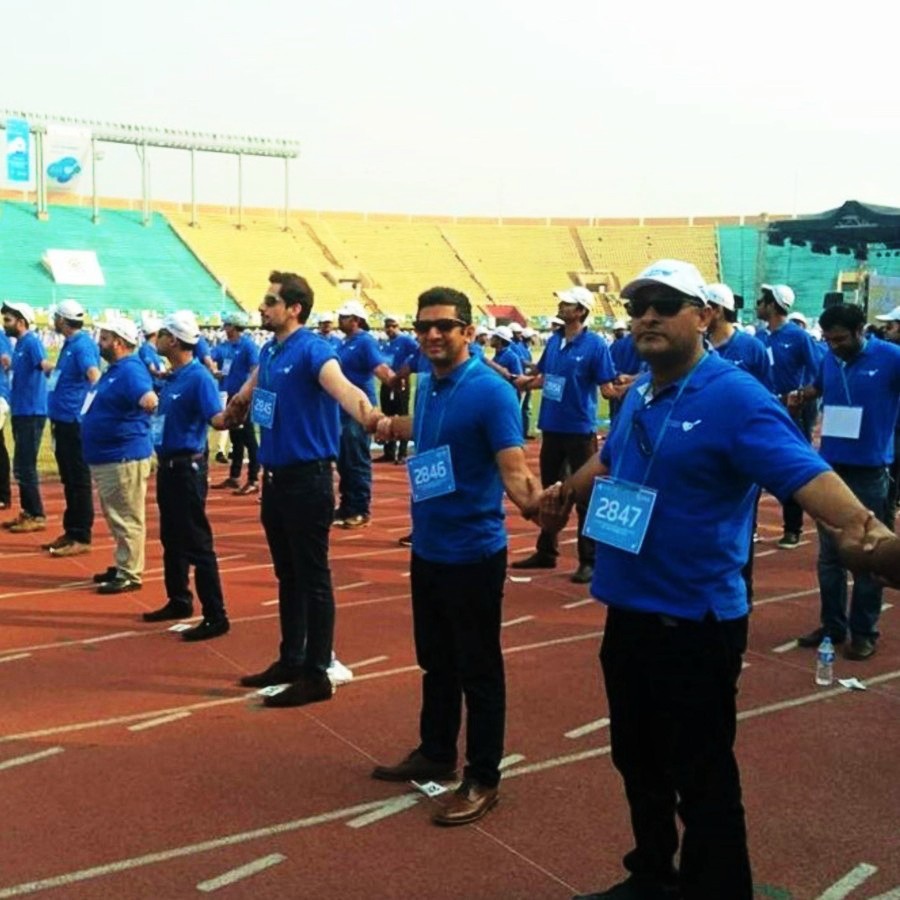 Longest Chain of People Clasping Wrists