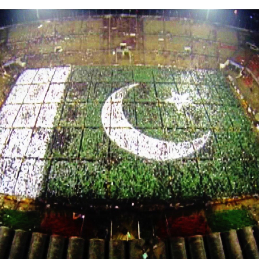 World’s Largest Human National Flag